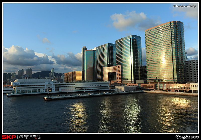 尖沙咀碼頭, 維港, 海運大厦