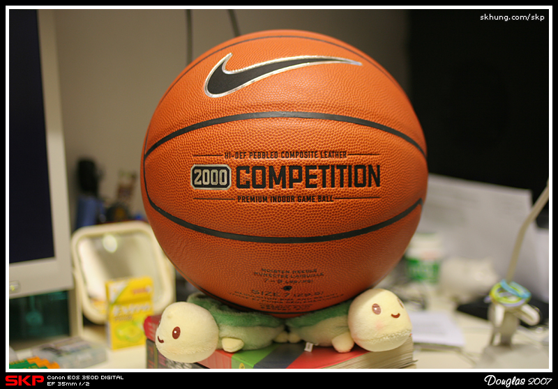 NIKE 2000, Competition