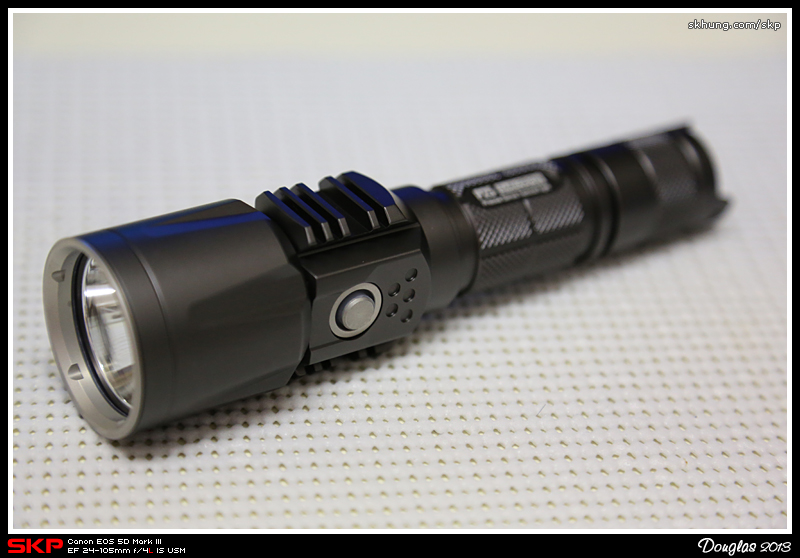 NITECORE, P25